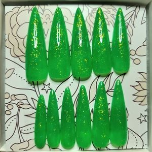 Slyme hand made press on nails